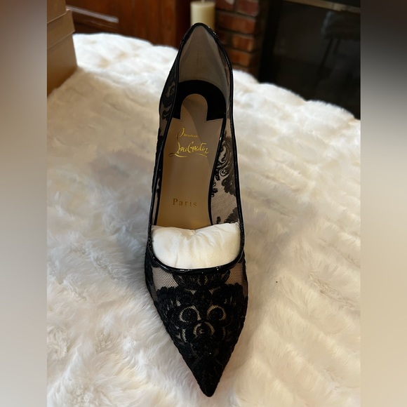 Authentic Black lace Christian Louboutins red bottom heels. Brand New. Size 39.5 - Picture 11 of 13